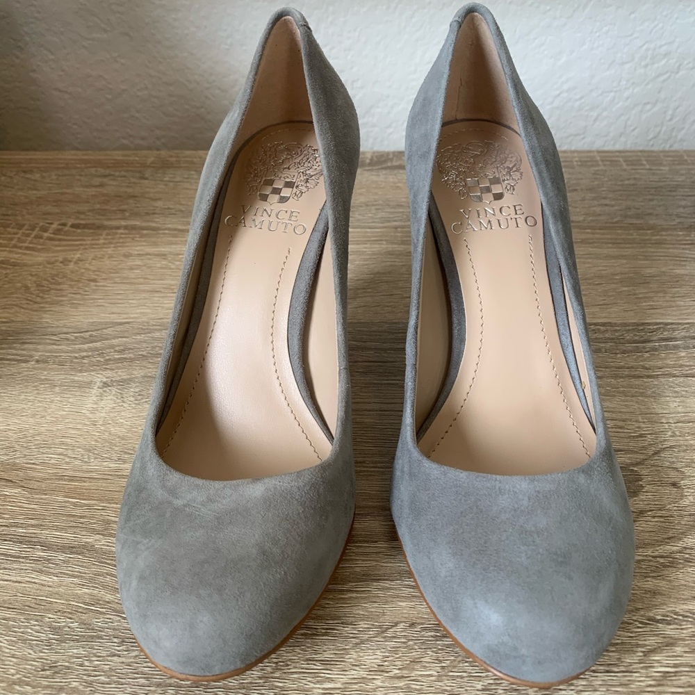 Vince Camuto Sariah Grey Suede Heels, new in box.
